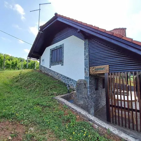 Daire Vineyard Maleric With Pool Access