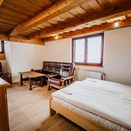 Vineyard Maleric With Pool Access