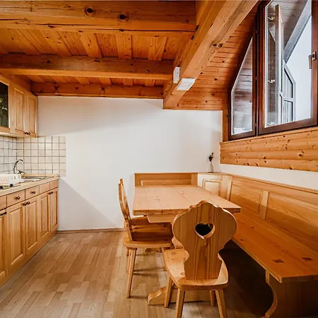 Vineyard Maleric With Pool Access Daire Dragatuš