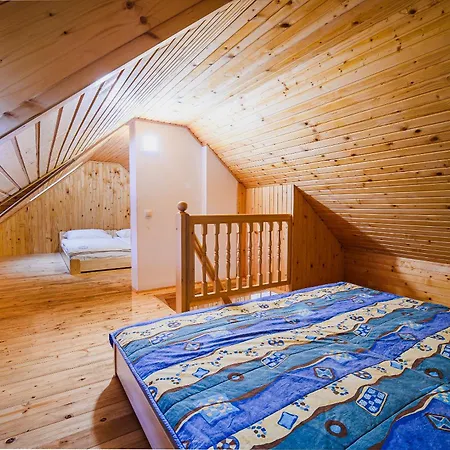 Vineyard Maleric With Pool Access