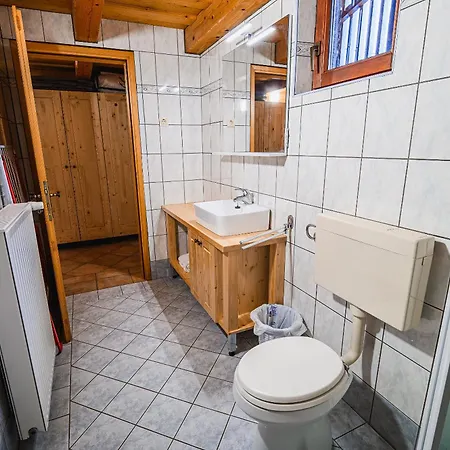 Vineyard Maleric With Pool Access Daire *