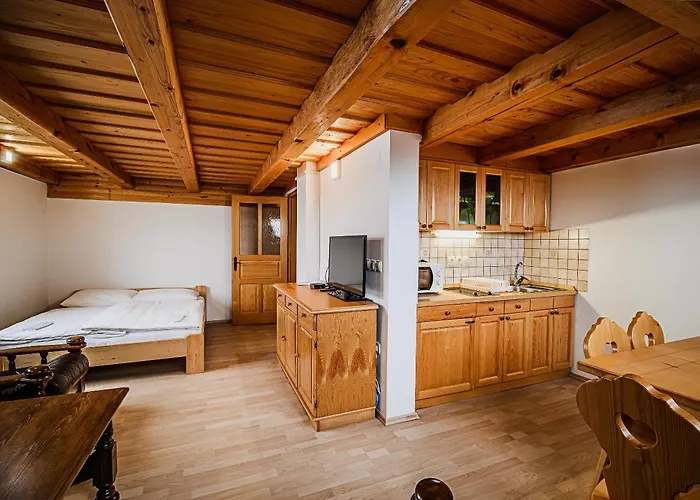 Vineyard Maleric With Pool Access Apartman *