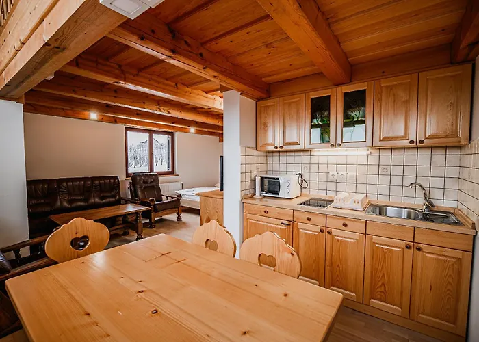 Vineyard Maleric With Pool Access *